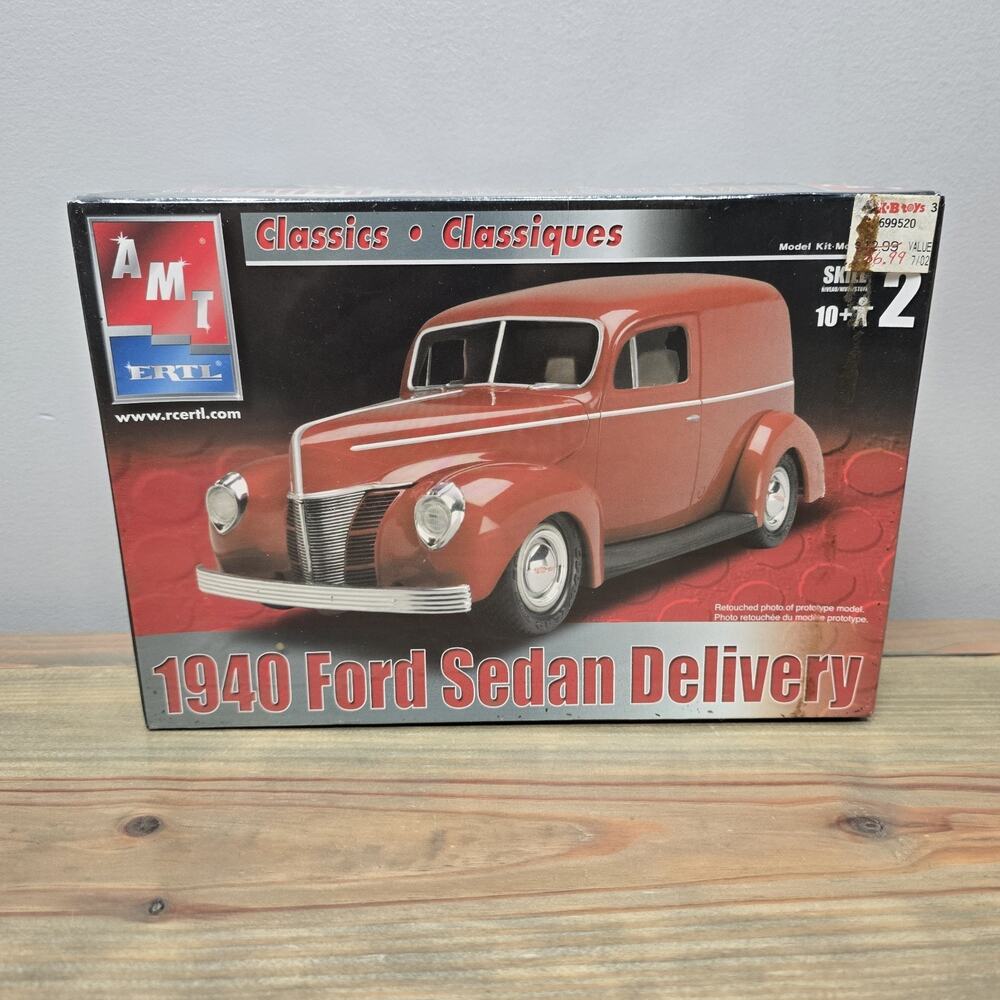 AMT ERTL 1/25 1940 Ford Sedan Delivery Classics Factory Sealed